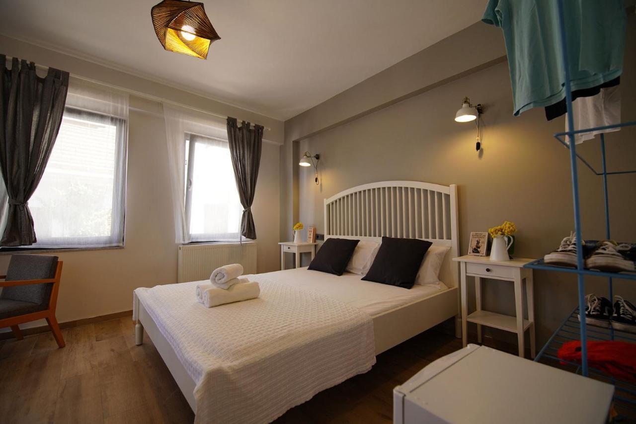 بوزجادا Achilles Otel المظهر الخارجي الصورة